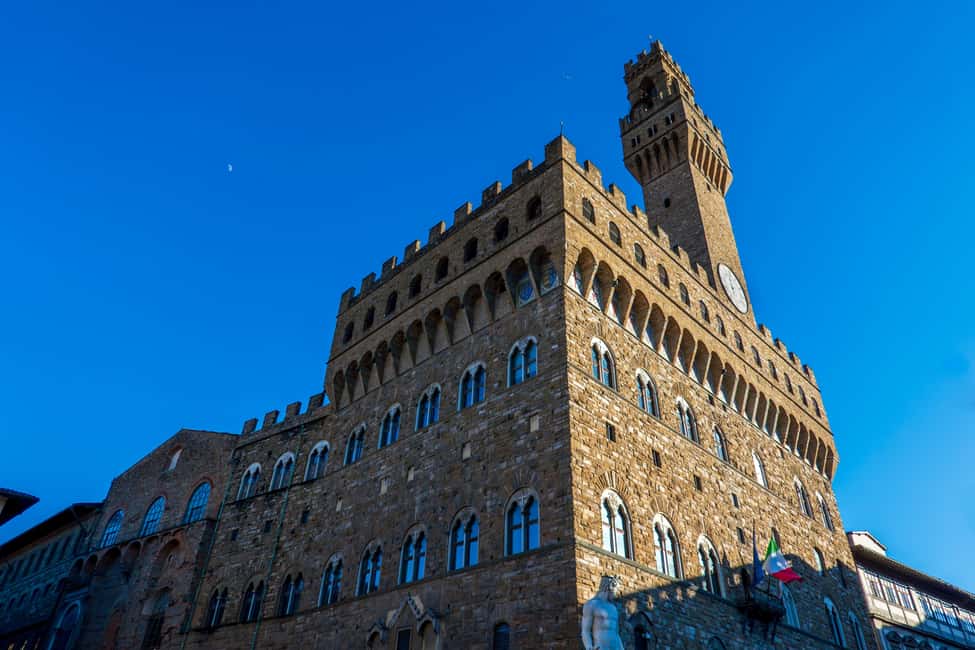 Palazzo Vecchio: Magnificent Private Tour - Dante’s funeral mask, Machiavelli’s Office, and the Renaissance Map Room