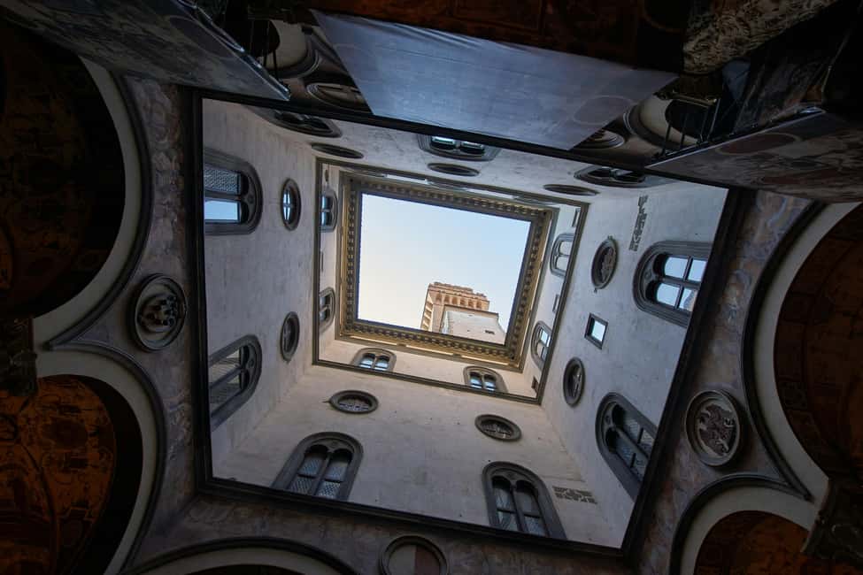 Palazzo Vecchio: Magnificent Private Tour - Languages and group setup: built for real conversation