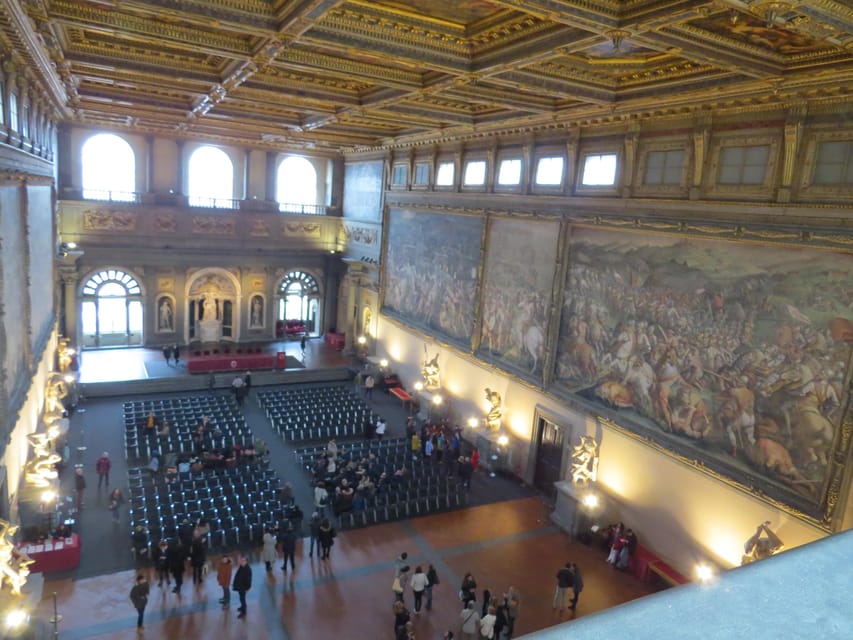 Palazzo Vecchio Secret Passages Tour & Lunch or "Gelato" - Palazzo Vecchio secrets work best with a small group