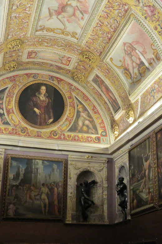 Palazzo Vecchio Secret Passages Tour & Lunch or "Gelato" - The 1-hour tour: what you do and why it feels special