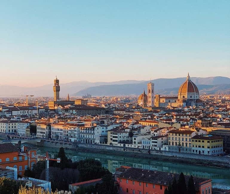 Panoramic walking tour in Florence with Vincenzo - Key highlights worth showing up for