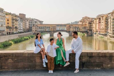 Photoshoot in Florence - Ponte Vecchio photo stop: turning a postcard into your portrait