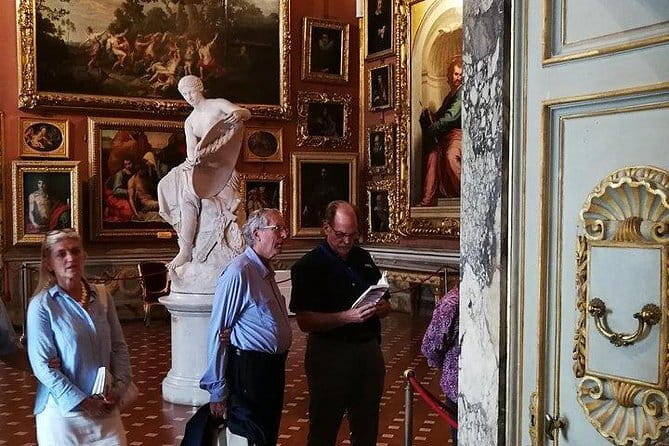 Pitti Palace, Palatina Gallery and the Medici: Arts and Power in Florence. - Value and Price: What $82.27 Really Covers