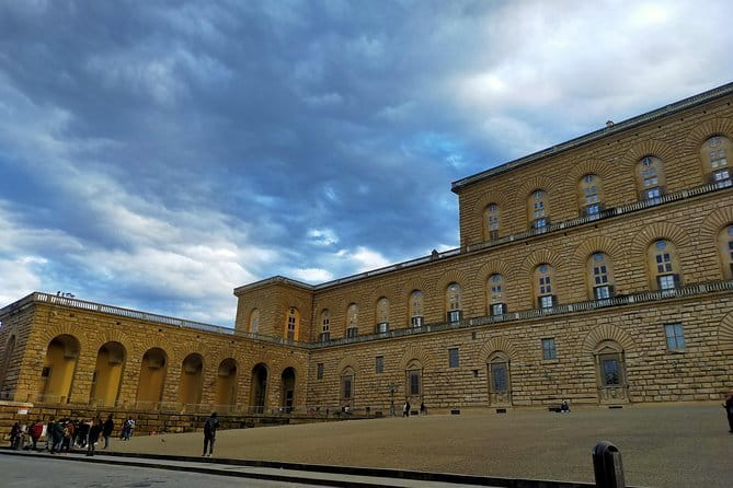 Pitti Palace: The Royal Palace of Florence - Stop 1: Galleria Palatina in Palazzo Pitti (2 Hours, Ticket Not Included)
