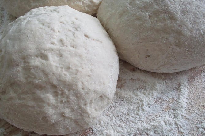 Pizza & Gelato: Family Cooking Class in Florence - Where you meet and how the timing works in Florence
