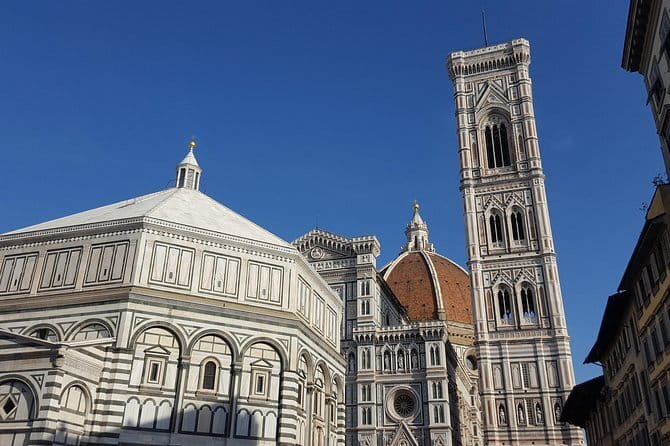 Private All-inclusive Heart of Florence Walking Tour with Accademia and Uffizi - Starting at the Accademia: David, Michelangelo, and why early matters
