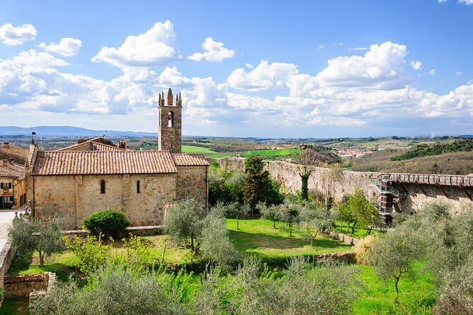Private Best of Tuscany Hill Towns Tour with lunch from Florence - Siena first: contrade culture, church stops, and Palio energy