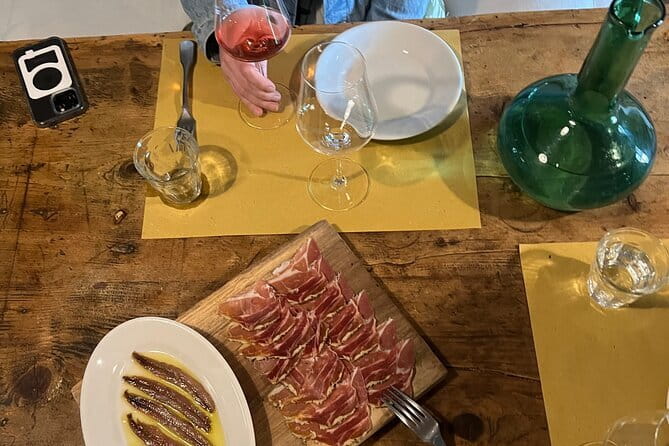 Private Biodynamic Wines with lunch in Chianti Classico - Private transportation and the value of a max-6 group