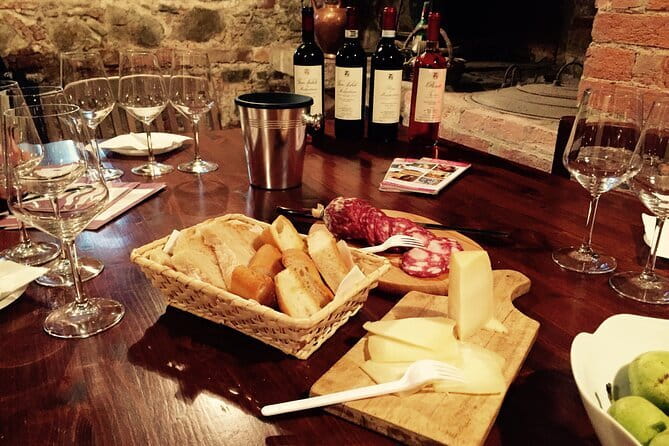 Private Chianti Wine Tasting from Florence, Half Day Experience - The Greve in Chianti agriturismo lunch and San Gimignano views