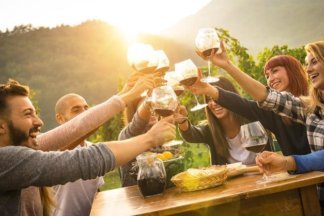 Private Chianti wine tour - Lunch with wine: not just fuel, but part of the lesson