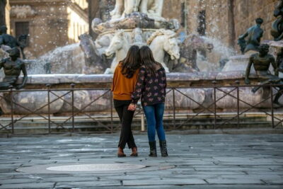 Private Florence Tour of Must-See Sites from Duomo to Santa Croce & Old Bridge - Piazza Santa Croce: Where the Tour Starts With Meaning