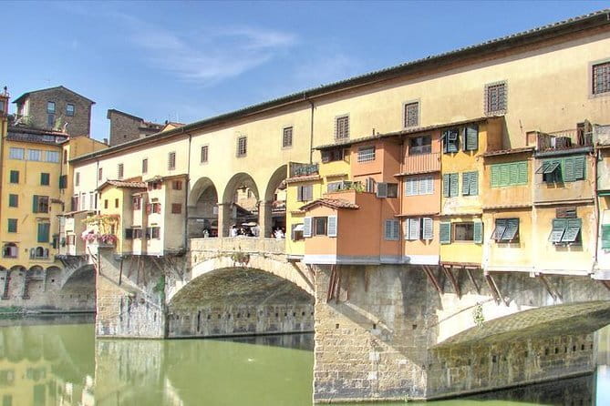 Private Florence Tour of Must-See Sites from Duomo to Santa Croce & Old Bridge - The Off-the-Main-Route Bits: Palazzo Davanzati and the Vasari Corridor Story