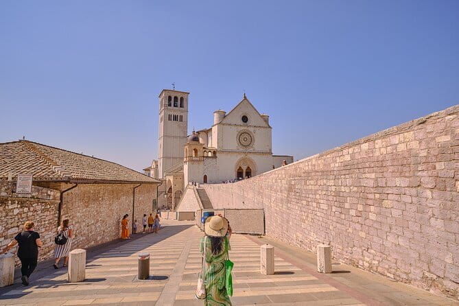 Private Full-Day Tour of Assisi and Cortona from Florence - Price and value: why $654.13 per person can make sense