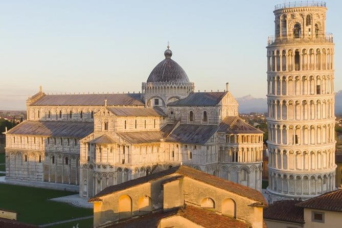 PRIVATE Full-Day Tour of Pisa, San Gimignano and Siena from Florence - San Gimignano: Towers, Dondoli Ice Cream, and La Collegiata