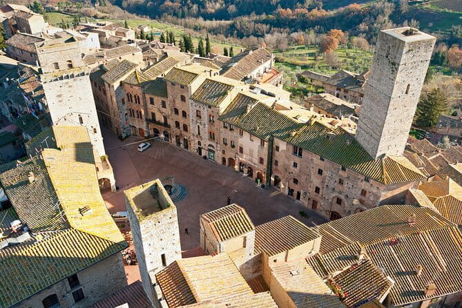 PRIVATE Full-Day Tour of San Gimignano and Volterra - San Gimignano: Piazza Duomo, tower viewpoints, and La Collegiata in 2 hours
