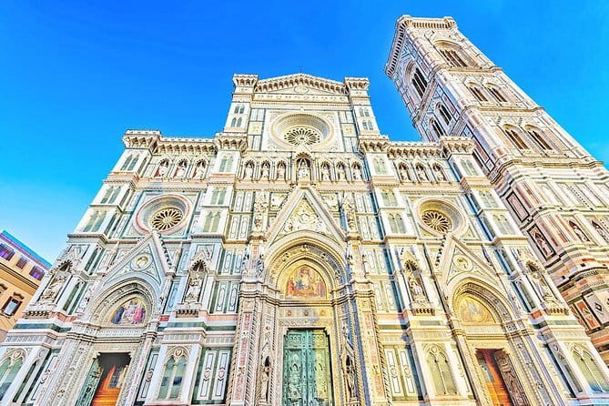 Private Full Day Walking Tour of Florence Highlights with Uffizi and Accademia - Walking Logistics: Plan Your Feet, Beat the Dress Code, Handle Rain