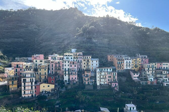 Private Guided Hiking Cinque Terre Day From Florence - How the day stays organized when you’re hopping towns