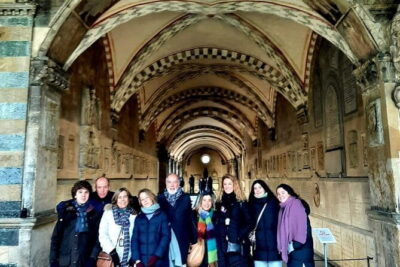 Private guided tour of Hidden Symbols in Santa Maria Novella - Start outside: Alberti’s facade as your first clue