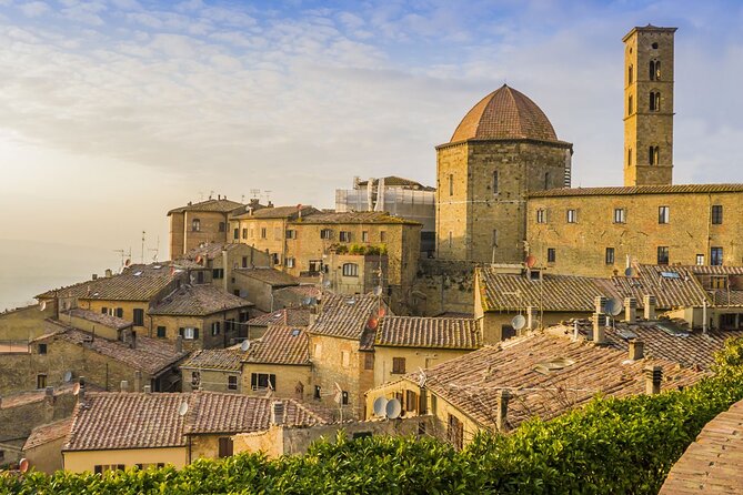 Private guided tour of the medieval village of Volterra - What the best guides tend to do here (and why it matters)