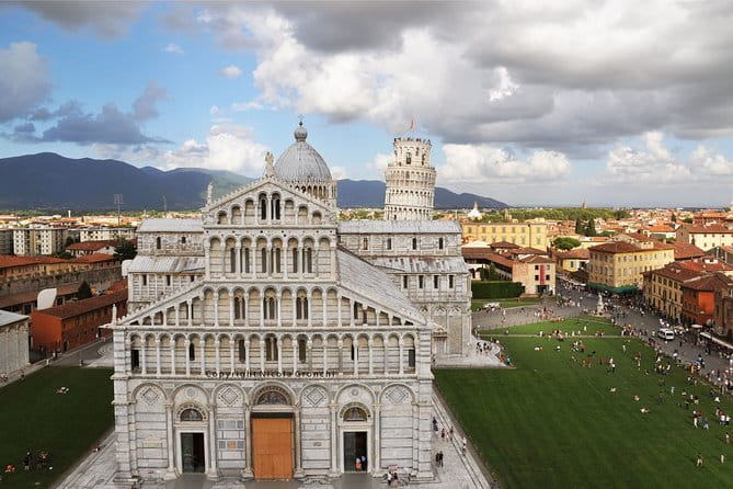 Private half day trip to Pisa, from Florence - Piazza dei Miracoli: your 90 minutes to orient, walk, and choose your angles