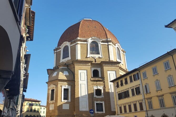 Private Medici Chapels and San Lorenzo Square Guided Visit - San Lorenzo Square and the Medici District: seeing the family beyond the chapels