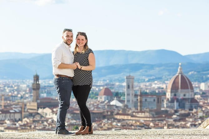 Private Photographer in Florence - Stop 4: Ponte Vecchio for the Classic Bridge Shot