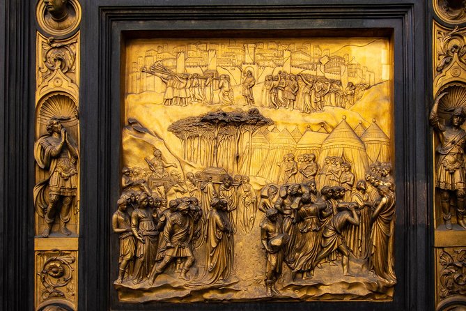 Private Skip-the-Line Florence Highlights and David Walking Tour - Crossing Into Oltrarno: Artisans Workshops and Cafè Life