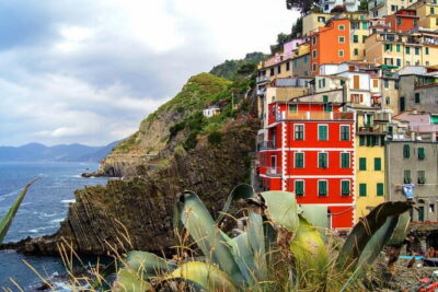 Private Tour from Florence Cinque Terre with Tower of Pisa - Vernazza: the fairy-tale bay stop with real time for food