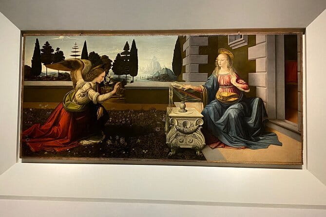 Private Tour of Uffizi and Accademia Gallery with David - Entering the Uffizi: Botticelli, Caravaggio, and Michelangelo in sequence