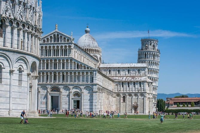 Private Tour: Pisa and Lucca from Florence - Lucca’s Torre Guinigi: The Hanging Garden Viewpoint