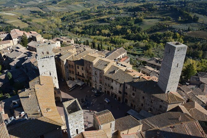 Private Tuscany Day Trip from Florence Including the Leaning Tower of Pisa - San Gimignano’s historic center: towers, Vernaccia, and saffron in one walk