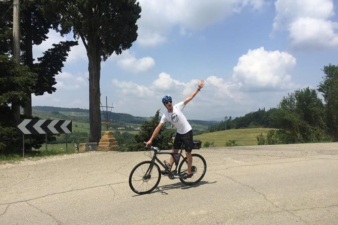 Private Tuscany Sunset Bike Tour - Guides Matter: The Human Touch in the Countryside