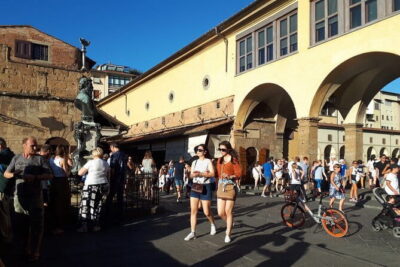 Private Wine Tour In Florence - Stop 1: Ponte Vecchio and Oltrarno workshops, with Chianti and crostini