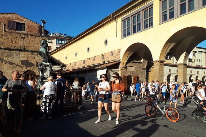 Private Wine Tour In Florence - Stop 1: Ponte Vecchio and Oltrarno workshops, with Chianti and crostini