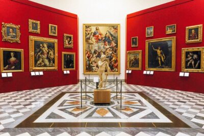 Renaissance Masters: Uffizi Gallery Small Group Tour - Meeting at Piazzale degli Uffizi: simple, central, and built for efficiency