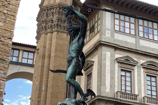 Renaissance Secrets with Elvis - Walking experience - Piazza del Duomo: seeing the symbolism, not just the size