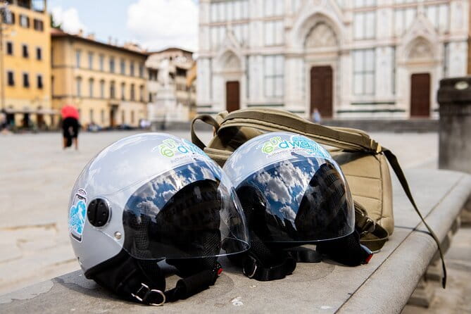 Rent your Electric Vespa 45 in Florence for 8 hours - Price, Timing, and What “Up to 2” Means in Real Life