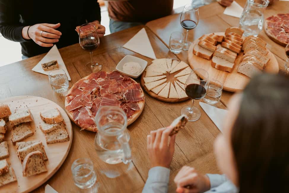 ROMANTIC WINE TOUR FOR 2 - Wine Tour in Chianti (Tuscany) - San Gimignano: medieval towers, shopping time, and gelato at Antica Gelateria di Piazza