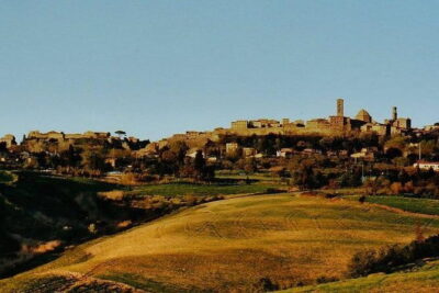 San Gimignano and Volterra private tour: etruscans, romans and middle age jewels - The Comfort Factor: Air-Conditioned Minivan Time Is Real Time