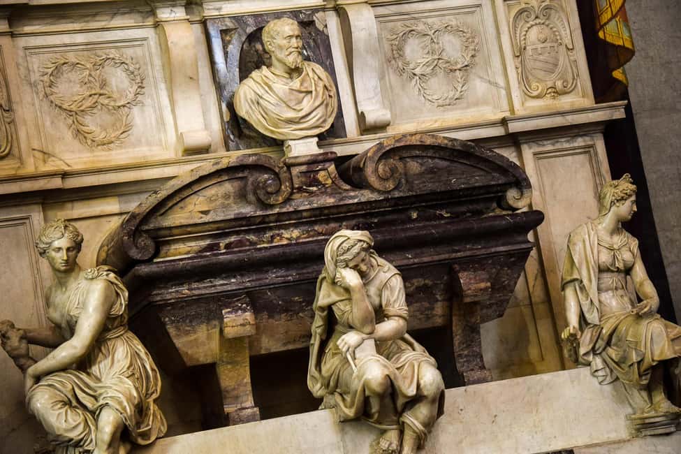 Santa Croce Basilica Guided Tour - Why Santa Croce’s walls feel like a museum with a pulse