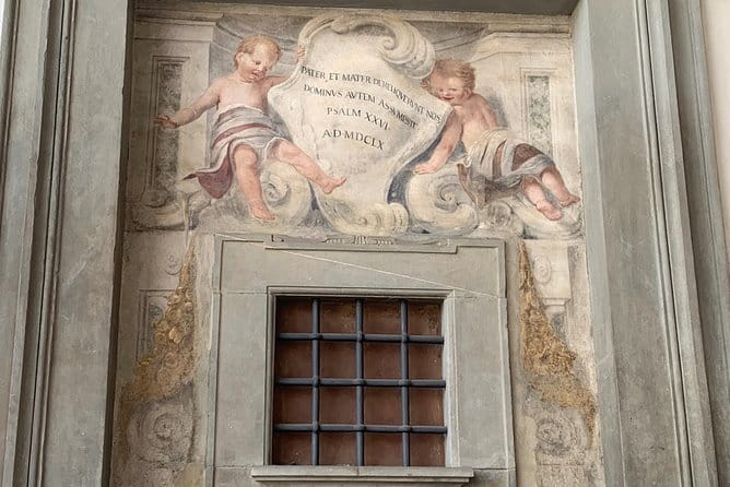 Secrets, Mysteries And Legends Of Florence-Small group tour - Evening light, tight route, clear stories: what the tour feels like