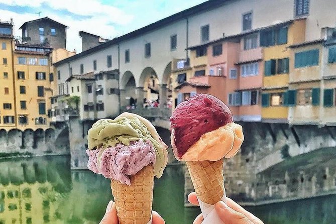 Sit and walk Florence tour with Gelato - Seeing Uffizi and the Vasari Corridor from outside (and why that’s still useful)