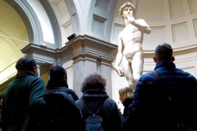 Skip-the-Line Accademia Guided Visit: David Secrets and Beyond - Finding Via Ricasoli 68 without stress