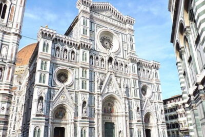 Skip-the-line Michelangelo's David & Florence Highlights Tour - A private, art-historian style walk that connects Florence