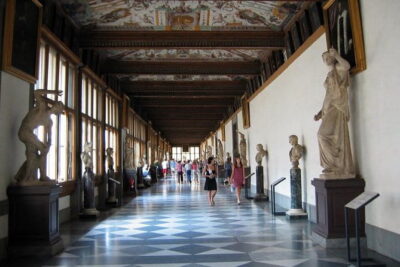 Skip the line: Uffizi small group and walking tour of Florence - Centro Storico: Baptistery and the Golden Gate approach