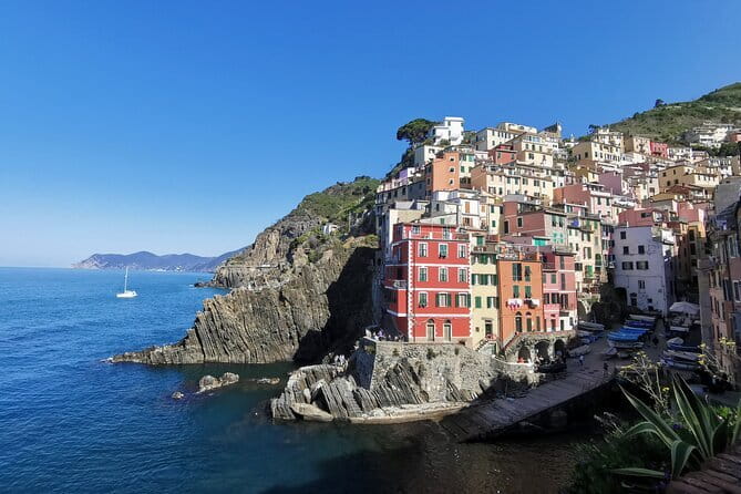Small Group Day Tour in Cinque Terre and Pisa From Florence - Key things to know before you go