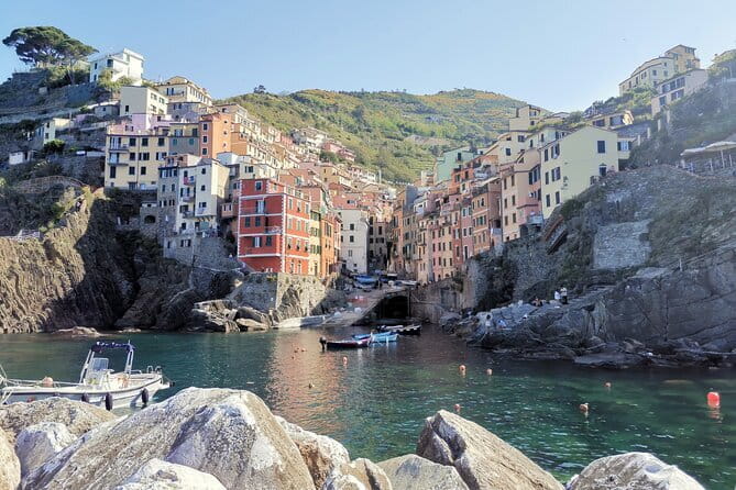Small Group Day Tour in Cinque Terre and Pisa From Florence - Manarola first: the morning advantage and how to use your time well