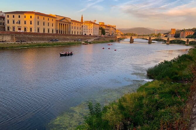 Sunset Bike tour of Florence &Rose Garden & Piazzale Michelangelo - Piazza della Repubblica: a Roman thread in the middle of town