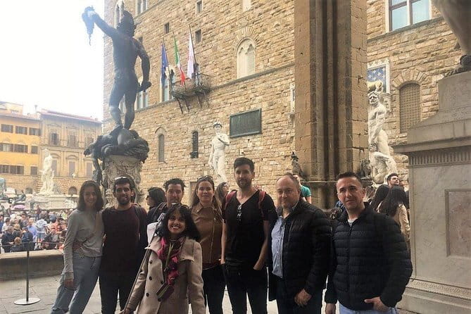 Sunset Walking Tour - Oltrarno at sunset: monuments, gardens, and artisan energy