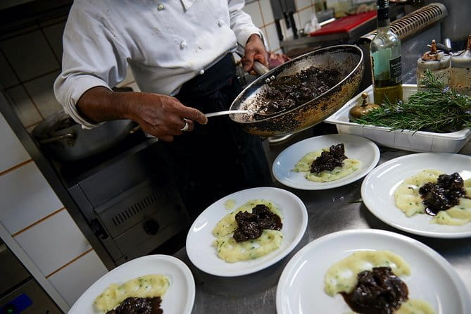 Tasty Florence Street Food with Guided Walking of the City - Should You Book This Tasty Florence Street Food Tour?